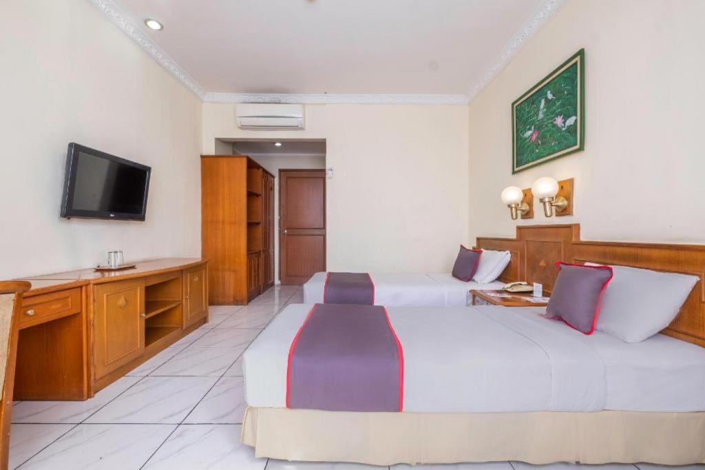 Collection O 25 Hotel Baltika Bandung Exterior photo